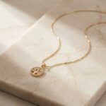 Colar Árvore da Vida Medalha Dourada